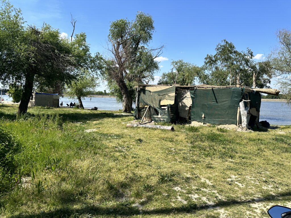 A hut at Novi Sad river side.