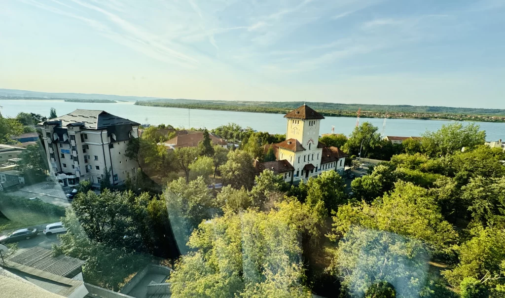 Rag's picture of the Danube in Romania with beautiful scenery and sunshine.