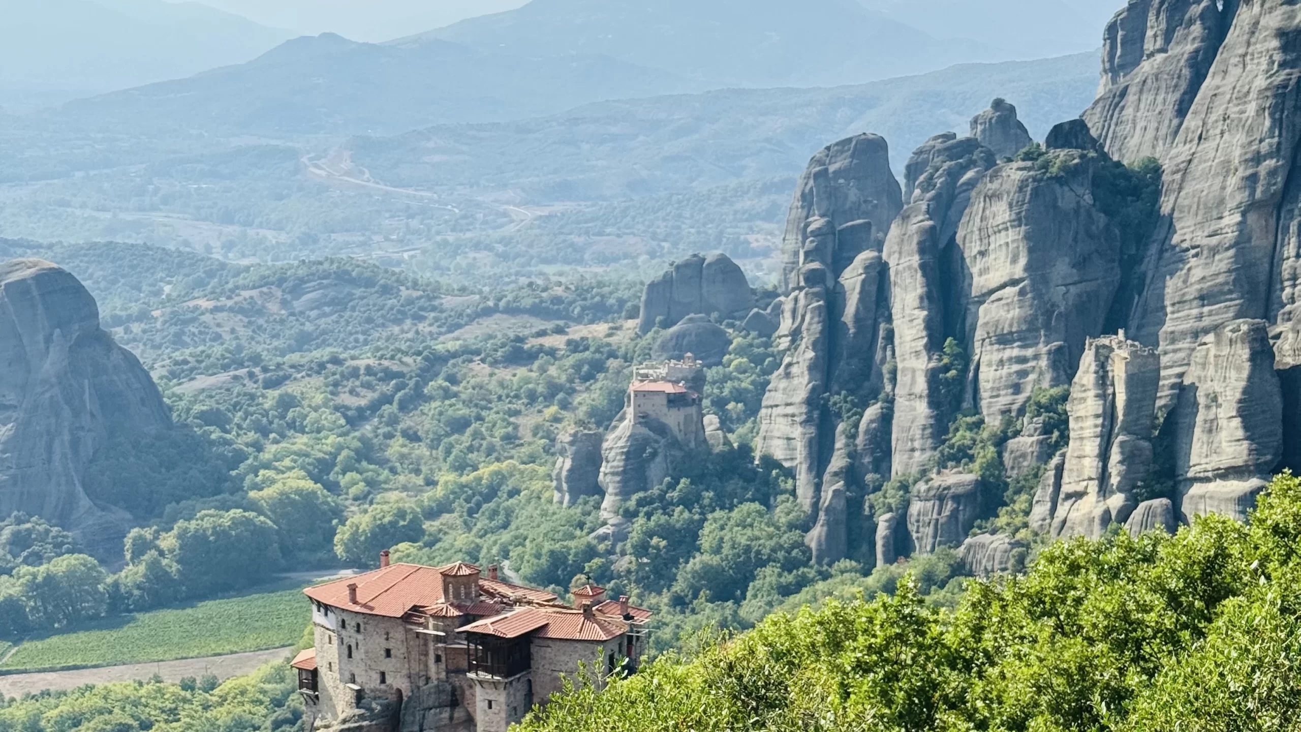 A picture of a monastery in Meteora