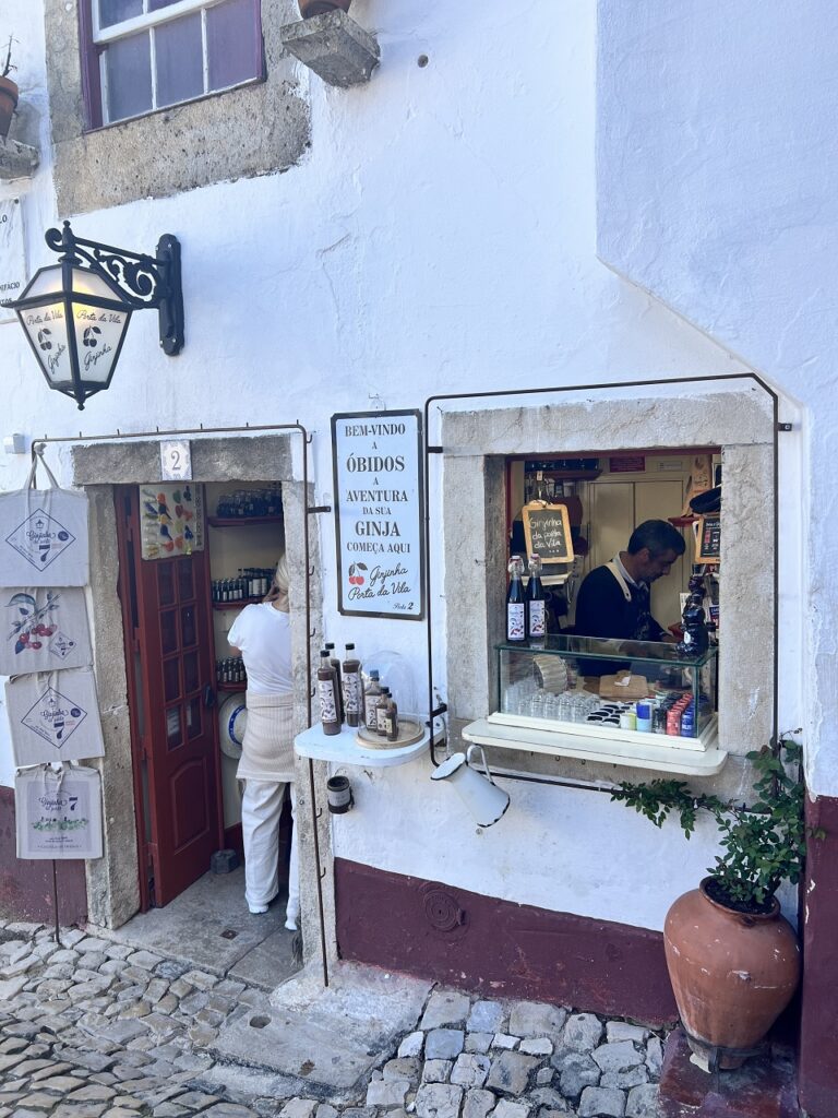 Obidos meggylikőr kostoltató hely.