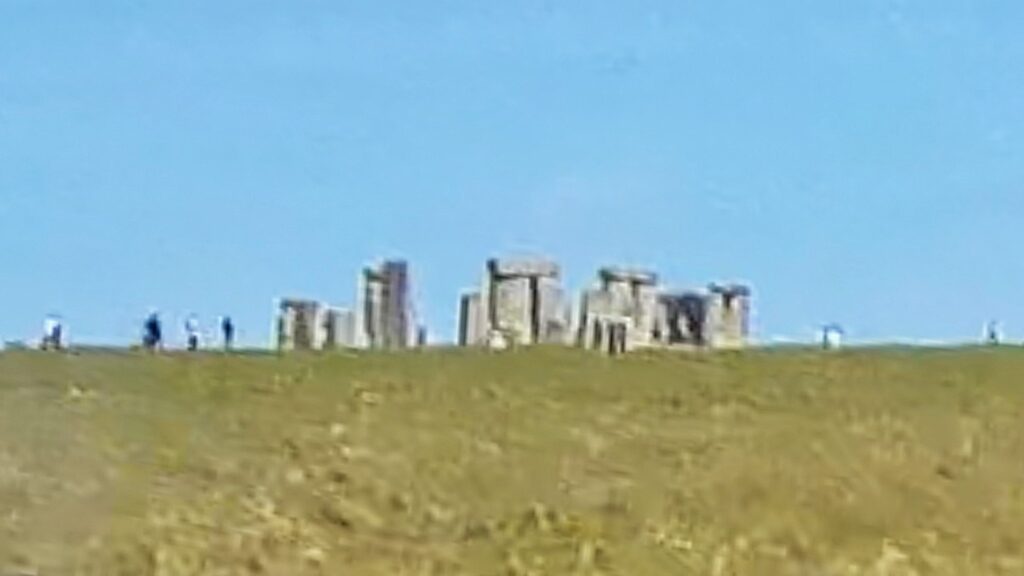 Stonehenge képe a motorról.